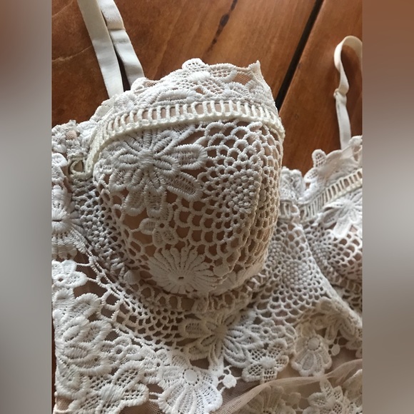 Victoria’s Secret Dream Angels Crochet Lace Corset / Bustier - Picture 5 of 9